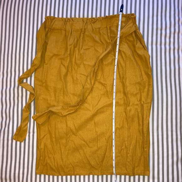 ✨3/15 Arabella Mustard Yellow paper sack skirt size small - Picture 9 of 12